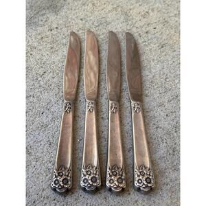 4 1950’s Wm. Rogers & Son April Flatware IS Silver Plate Dinner Knives 9 1/8 in.